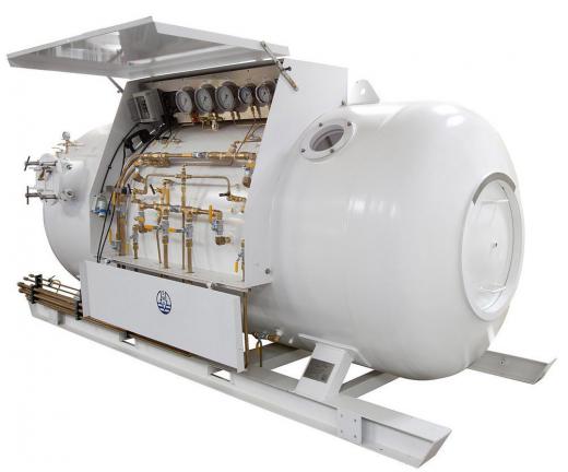 A hyperbaric chamber allows atmospheric pressure to be raised or lowered gradually.
