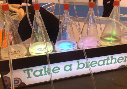 Some oxygen bars offer flavored oxygen mixed with various aromas.
