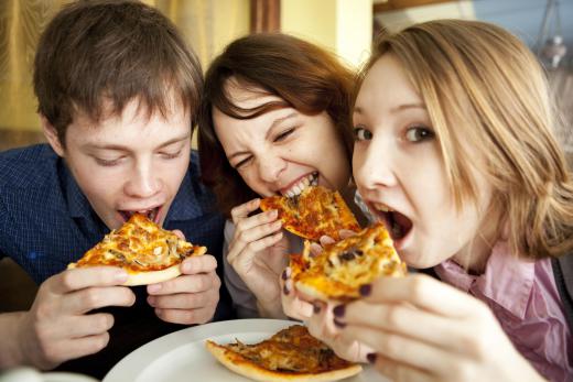 Pizza parlors may offer discounts to parents who register to have their child's birthday party at the restaurant.