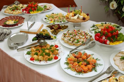 Catered food is often available to attendees in a sky box.